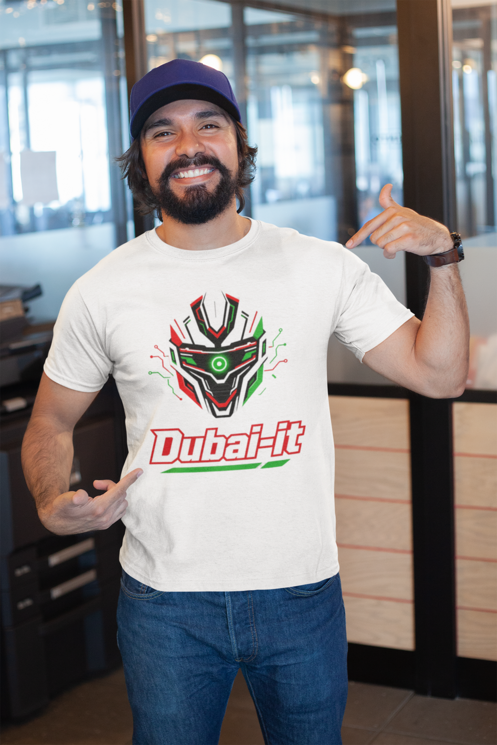 Dubai-it Cyber Robot tee - White, happy male model in office