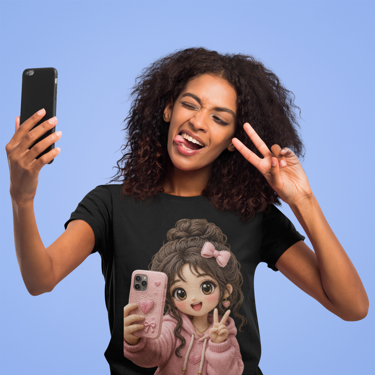 Selfie Queen Tee Black - woman taking selfie in studio